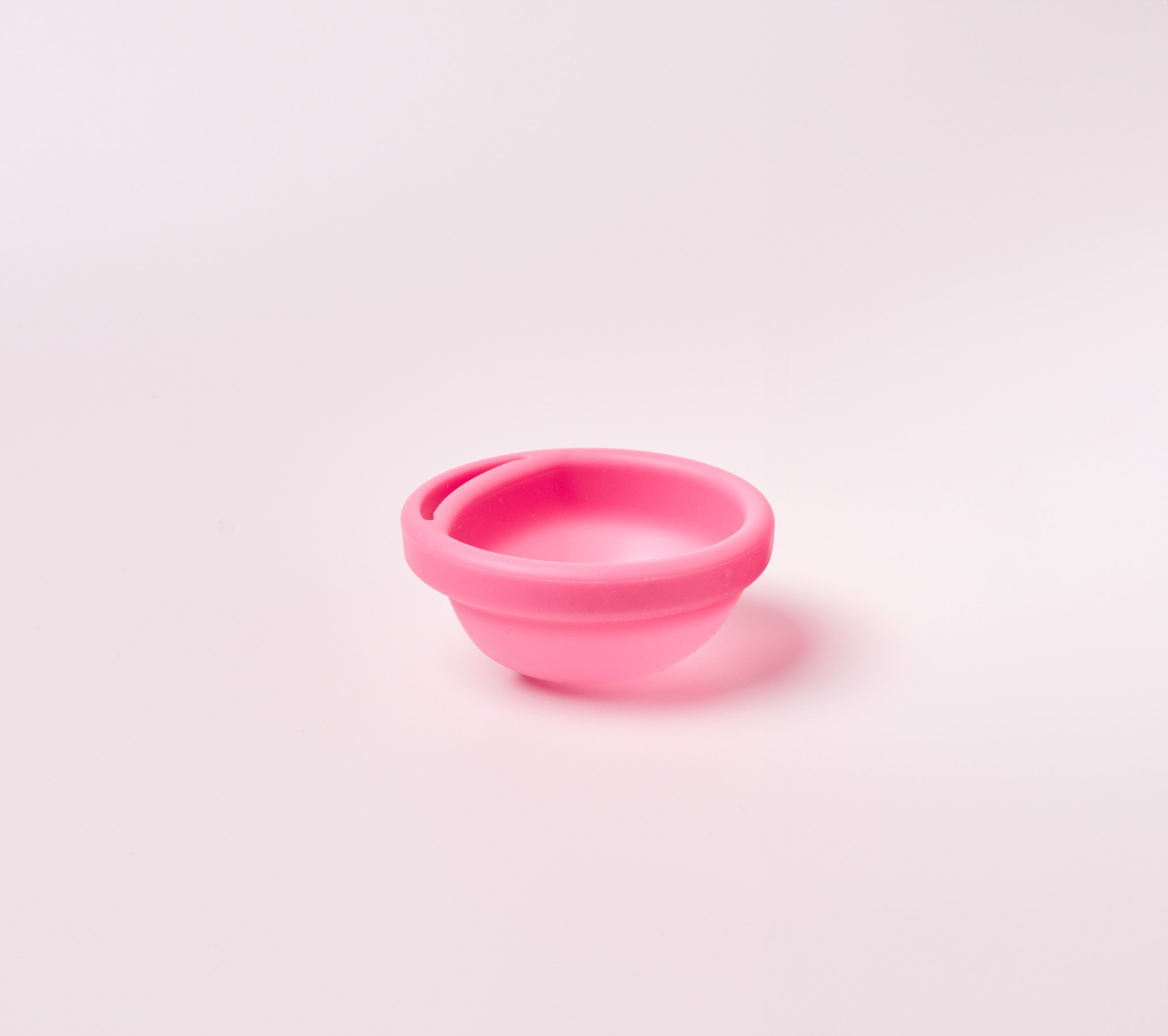 Menstruationsscheibe Rosé mit Eingriff