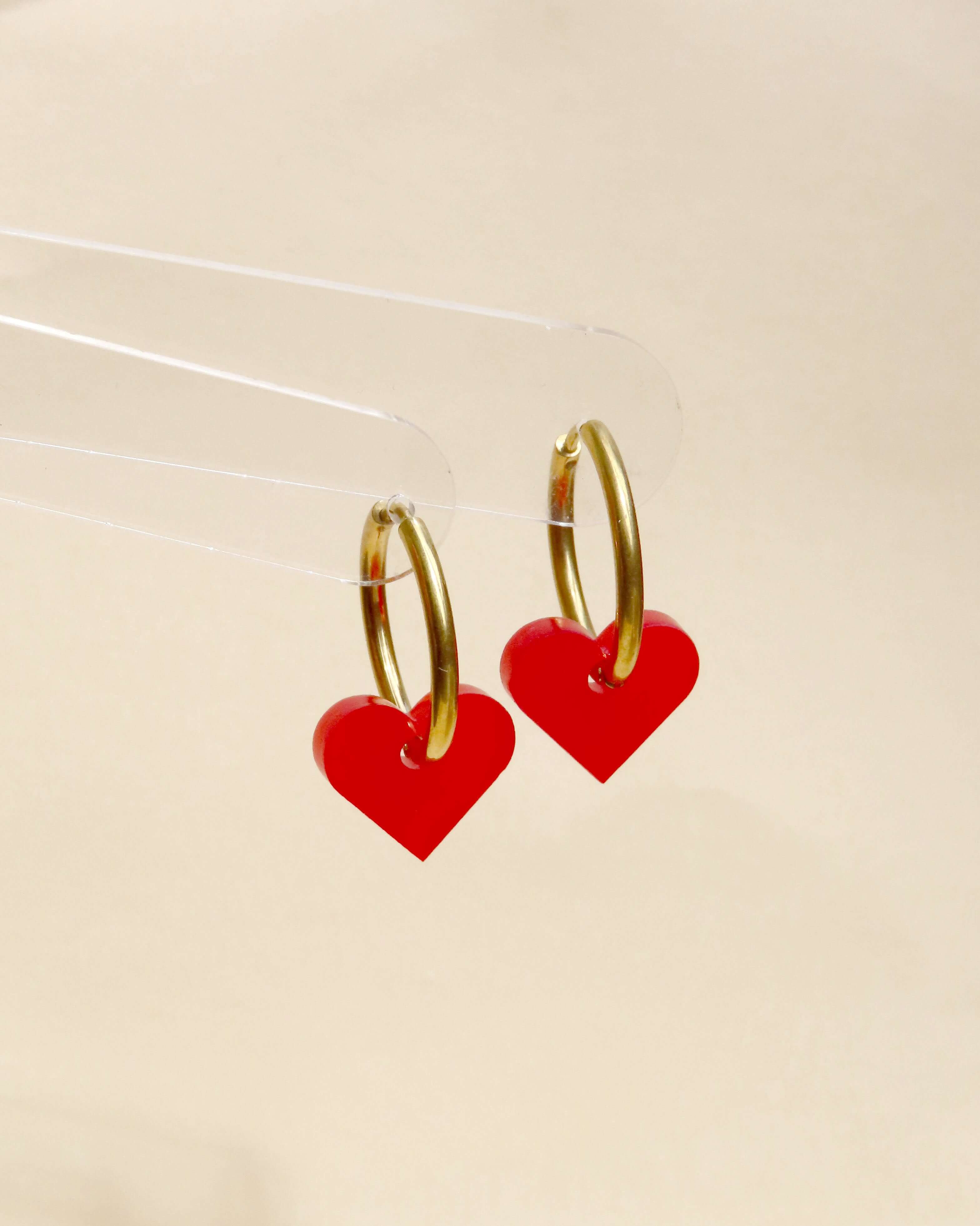 Dopamine Love Herz Creolen - rot - La Blutique niemalsmehrohneCreolen Berlin